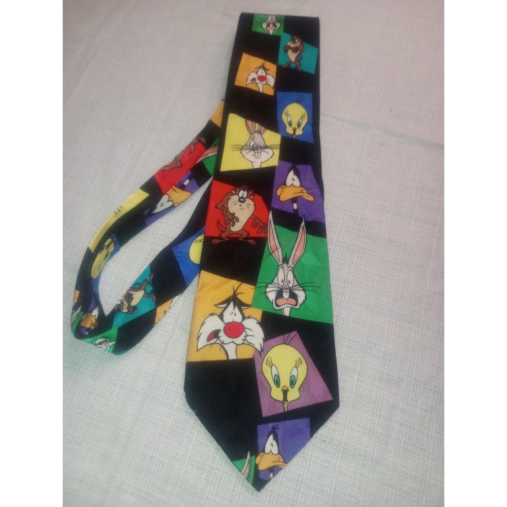Warner Bros 1996 Silk Buggs Tweety Sylvester And Daffy 3 3/4 Classic‎ Tie